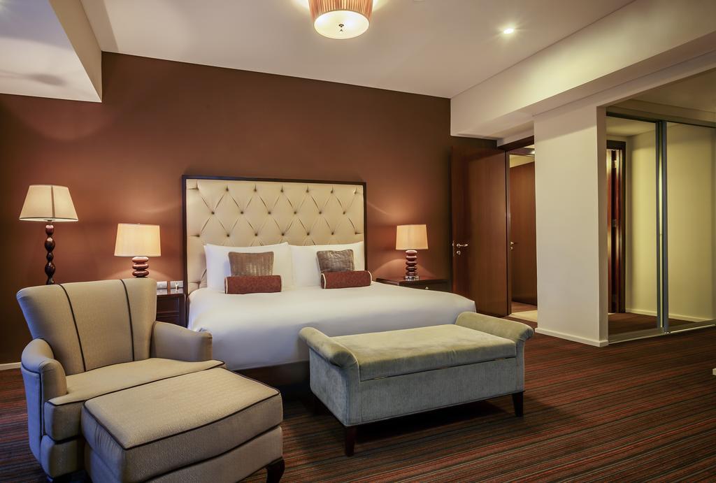 Joy Nostalg Hotel And Suites Manila Managed By The Ascott Limited Pasig City Exterior photo