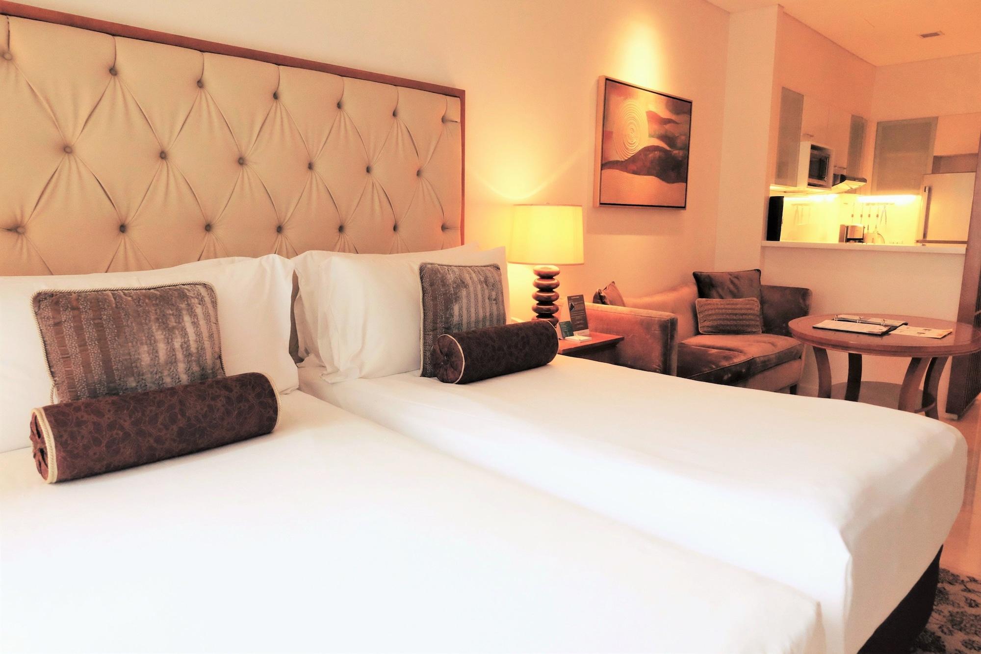 Joy Nostalg Hotel And Suites Manila Managed By The Ascott Limited Pasig City Exterior photo