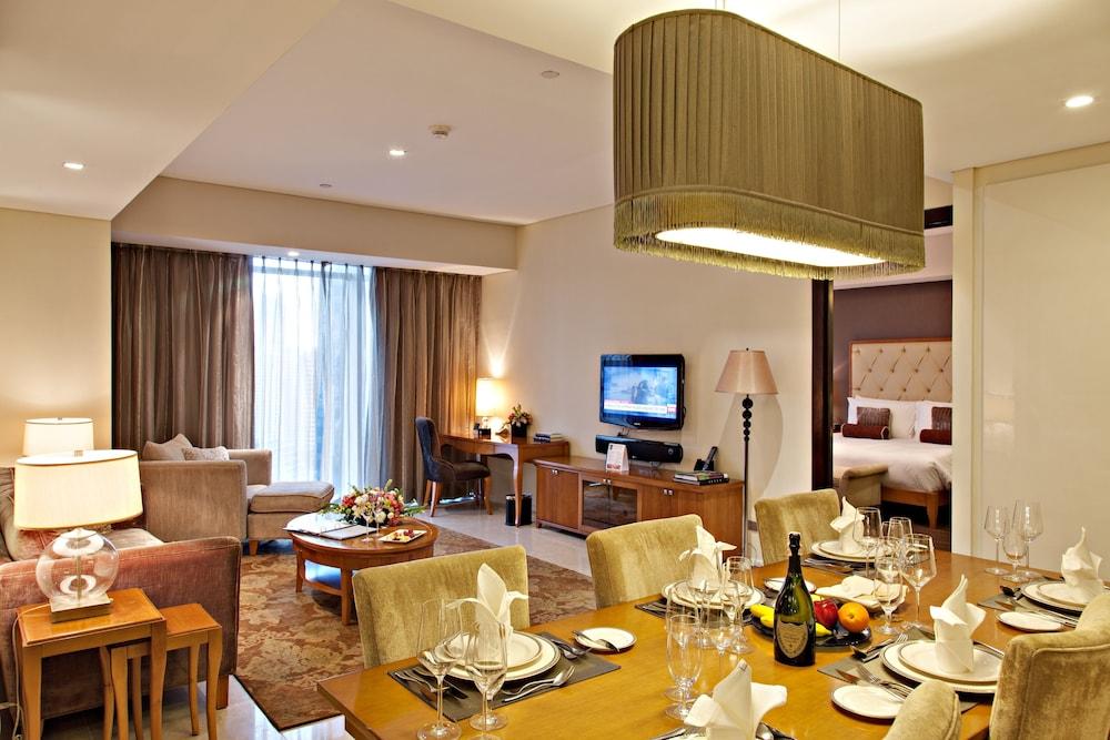 Joy Nostalg Hotel And Suites Manila Managed By The Ascott Limited Pasig City Exterior photo