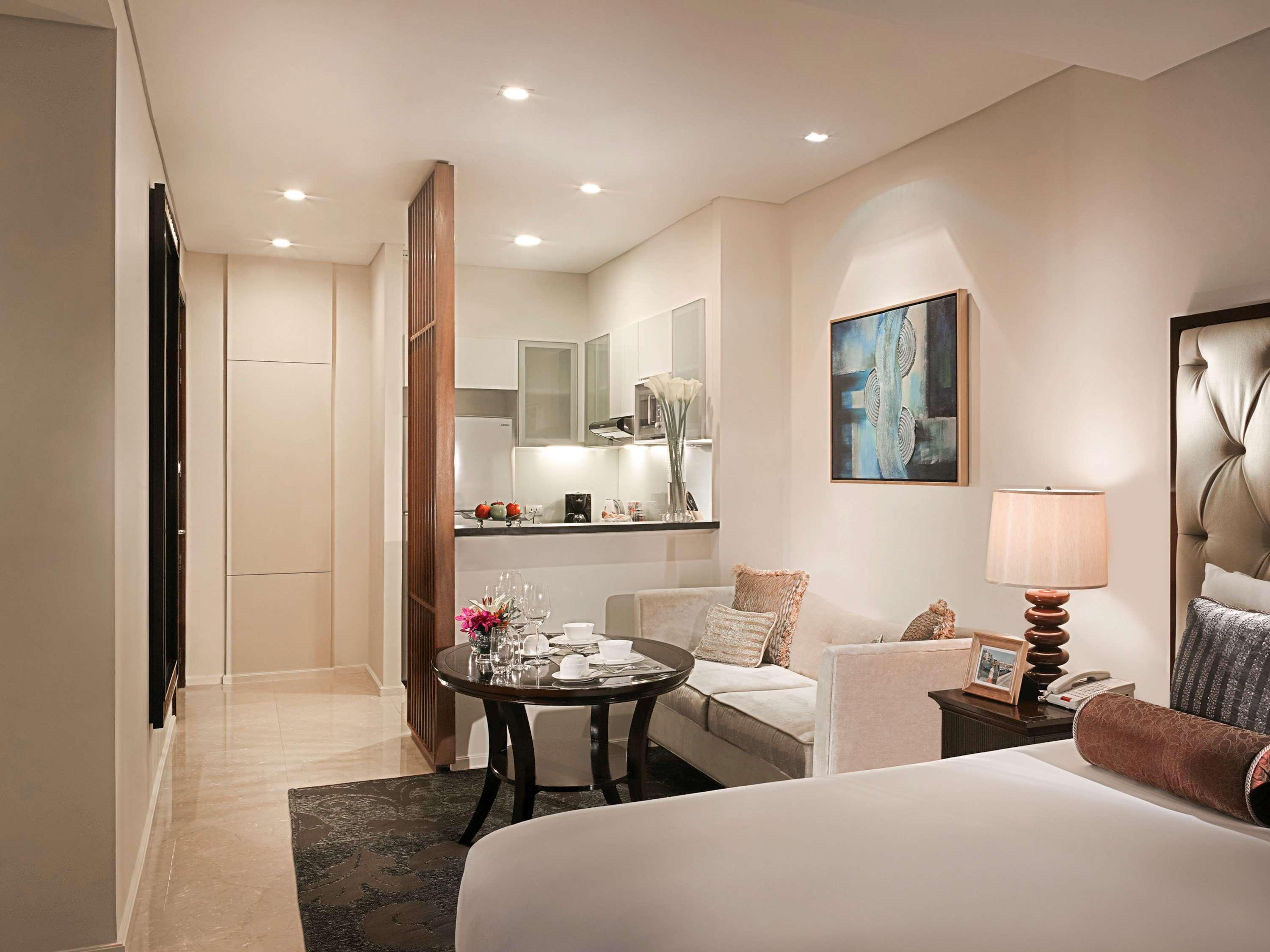 Joy Nostalg Hotel And Suites Manila Managed By The Ascott Limited Pasig City Exterior photo