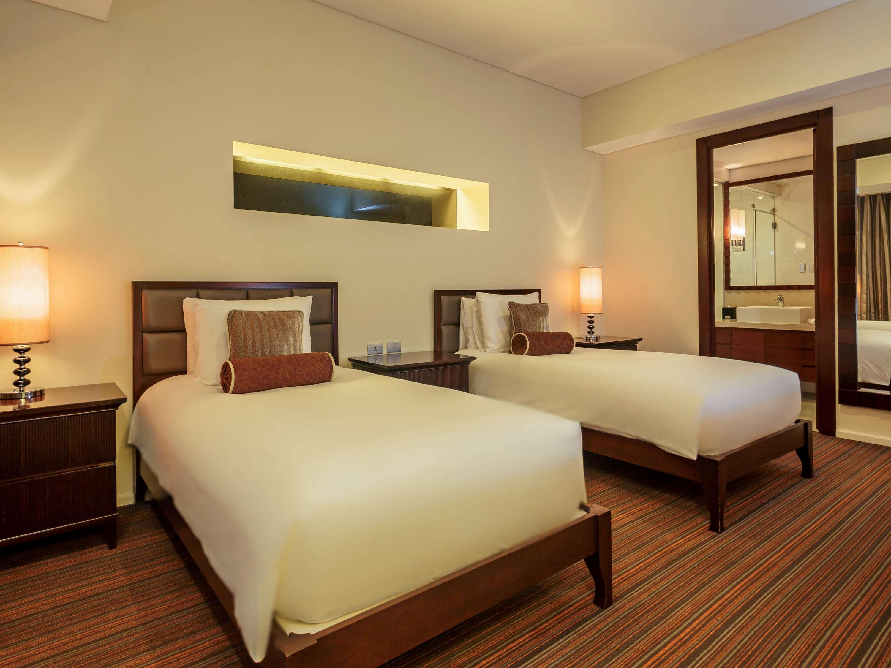 Joy Nostalg Hotel And Suites Manila Managed By The Ascott Limited Pasig City Exterior photo