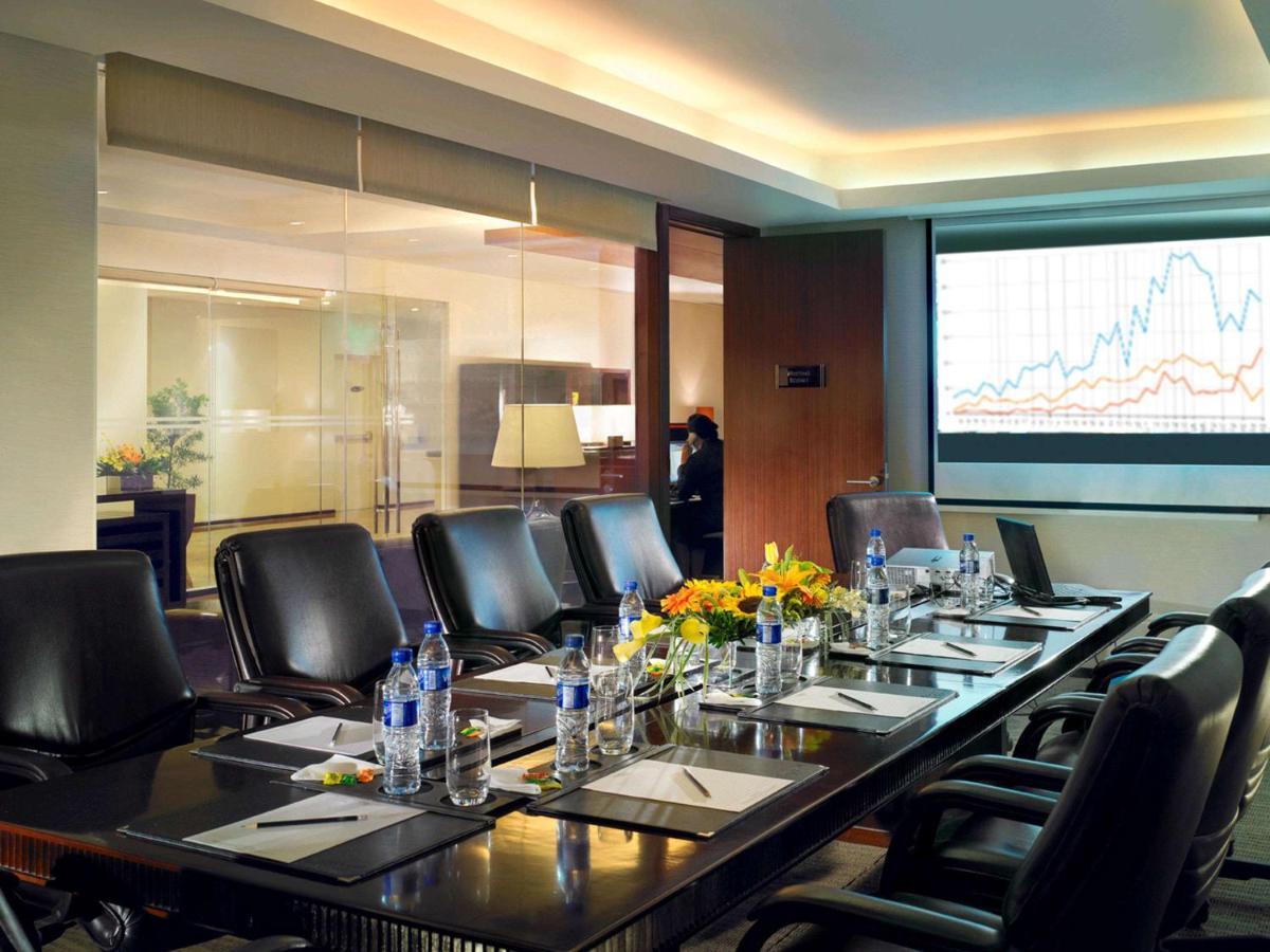 Joy Nostalg Hotel And Suites Manila Managed By The Ascott Limited Pasig City Exterior photo